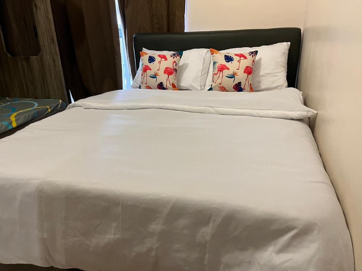 Ramiro Haven Staycation Manila Exterior foto
